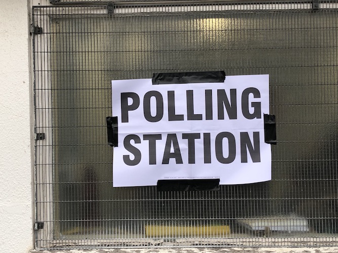 Borough Elections 2022: Londoners go to the polls